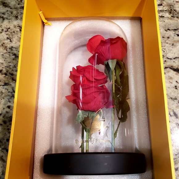 LED ENCHANTED ROSE - Picture 1 of 3